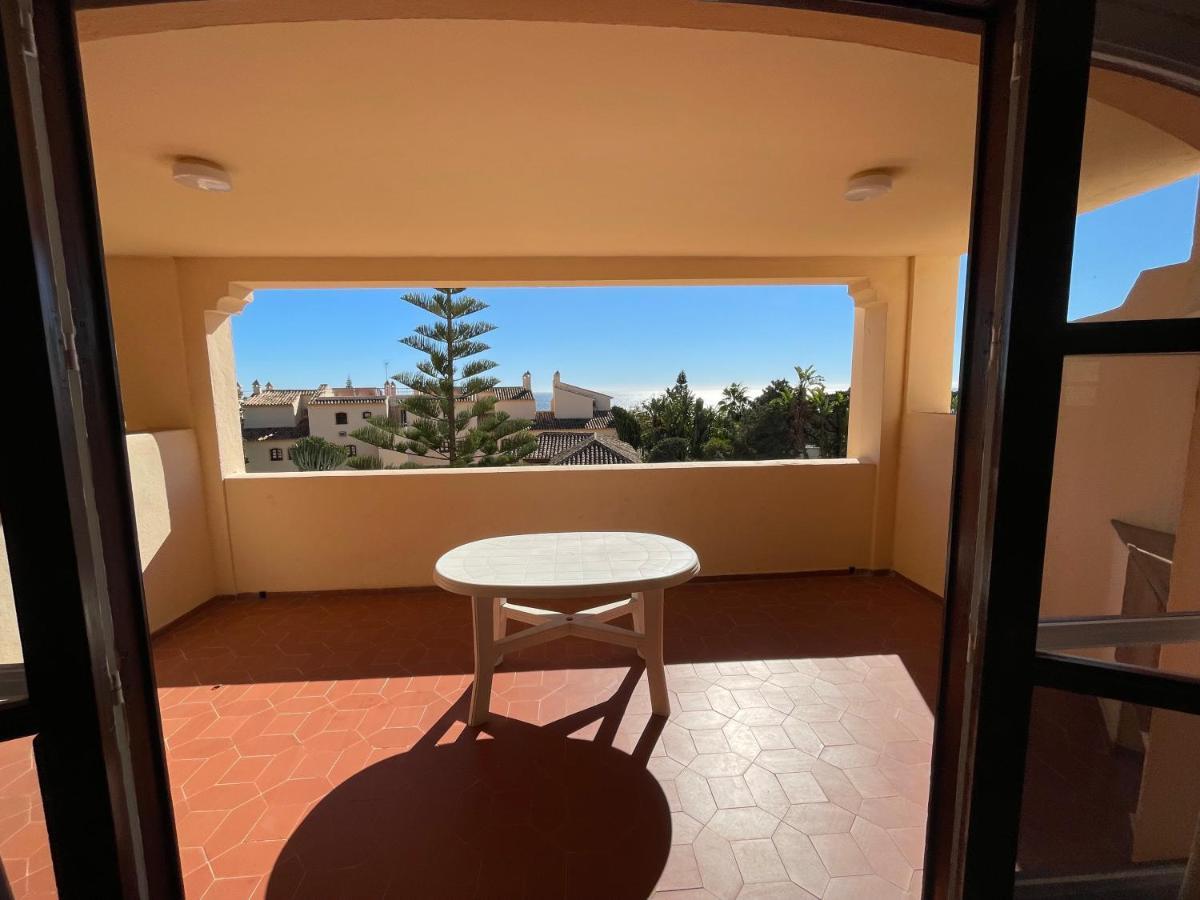 Apartamentos El Toro Marbella Esterno foto