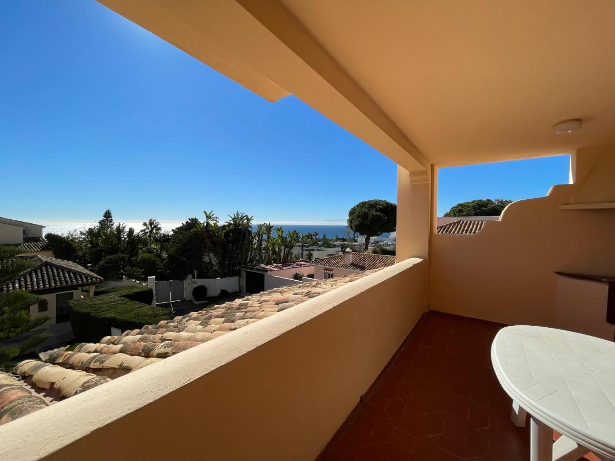 Apartamentos El Toro Marbella Esterno foto
