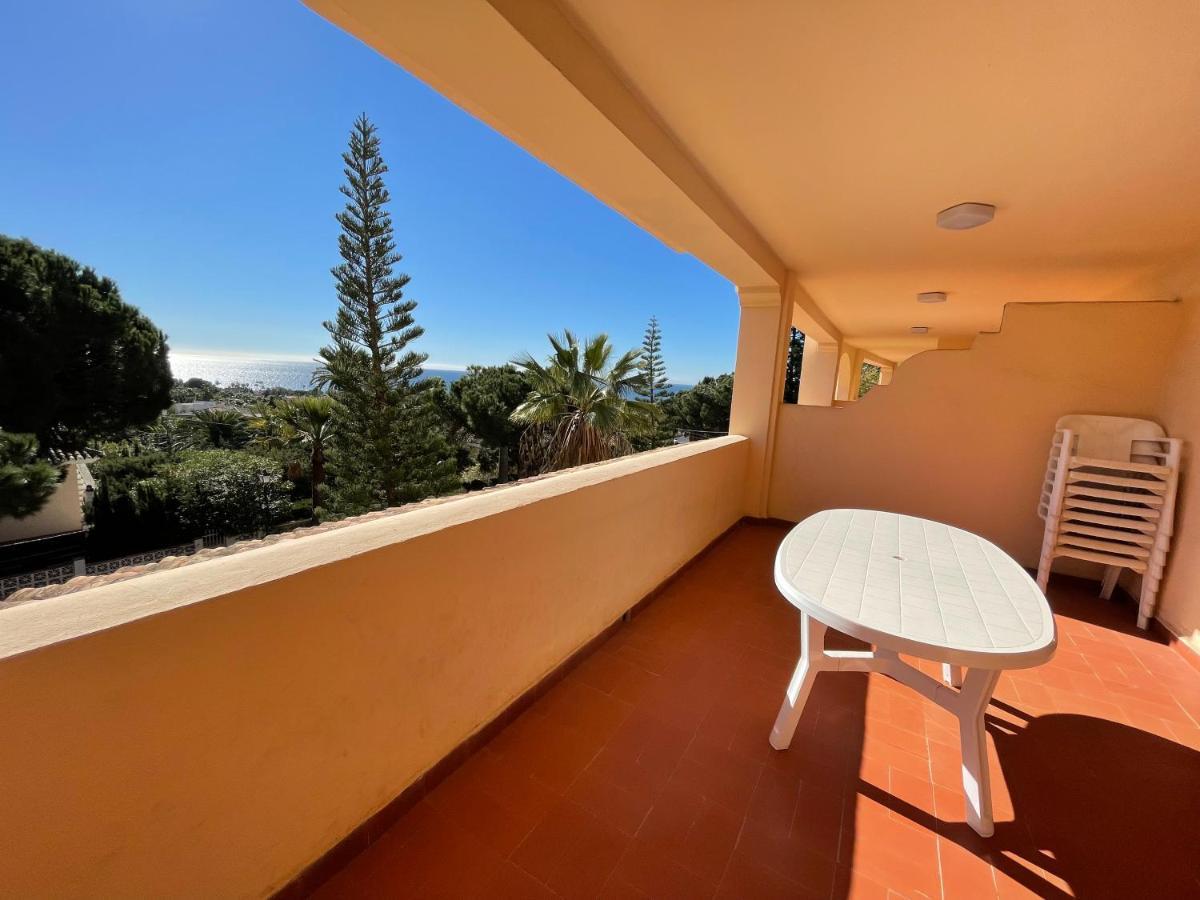 Apartamentos El Toro Marbella Esterno foto