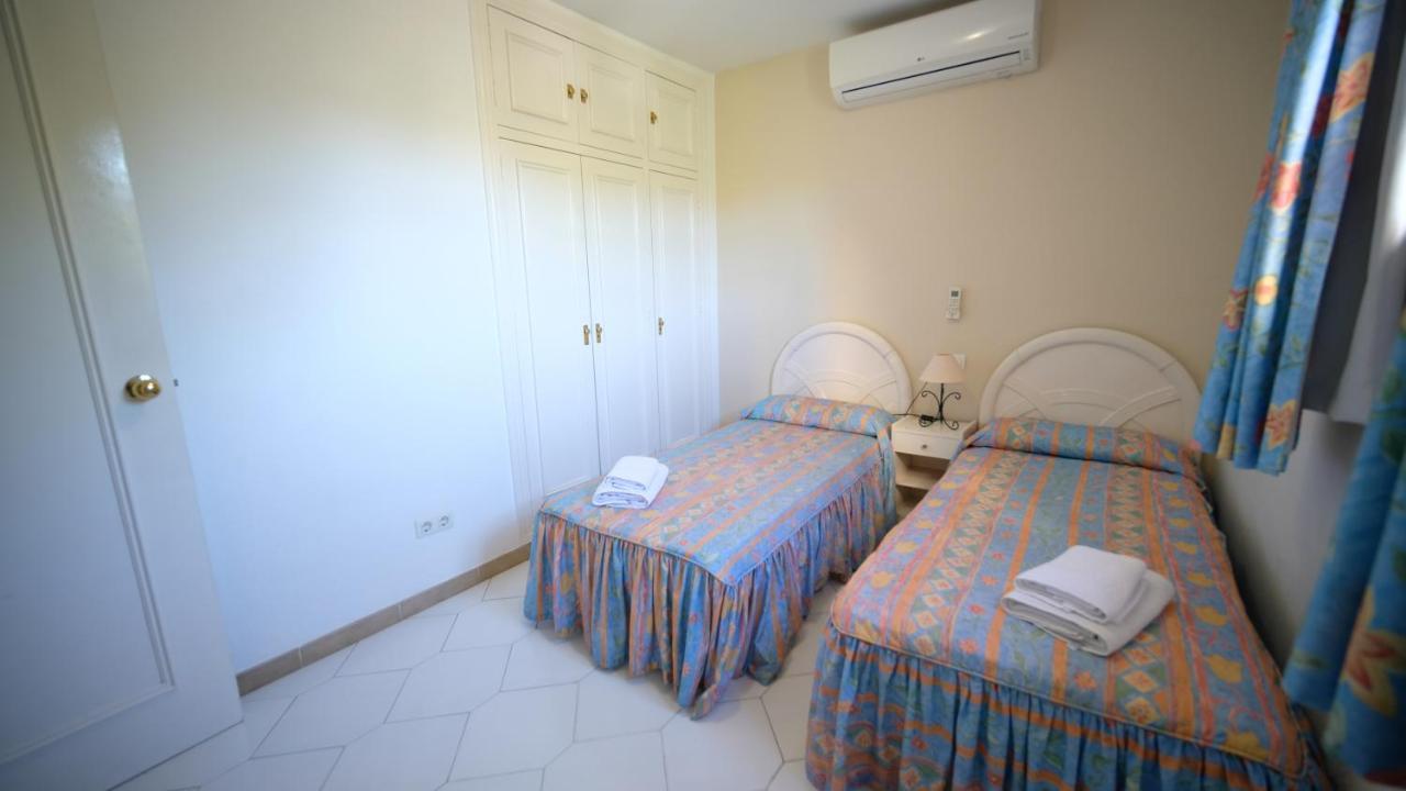 Apartamentos El Toro Marbella Esterno foto