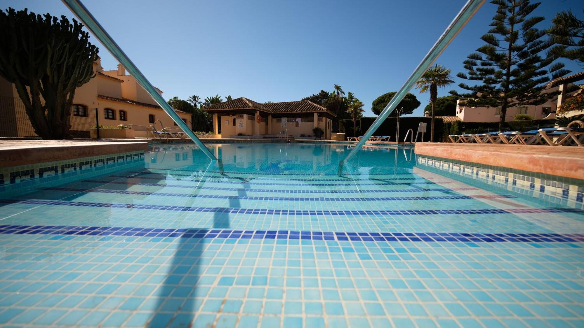 Apartamentos El Toro Marbella Esterno foto
