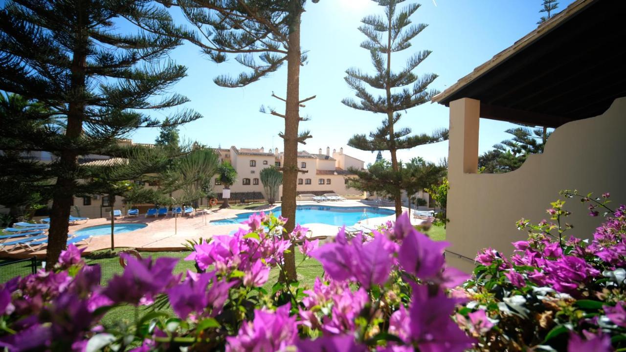 Apartamentos El Toro Marbella Esterno foto