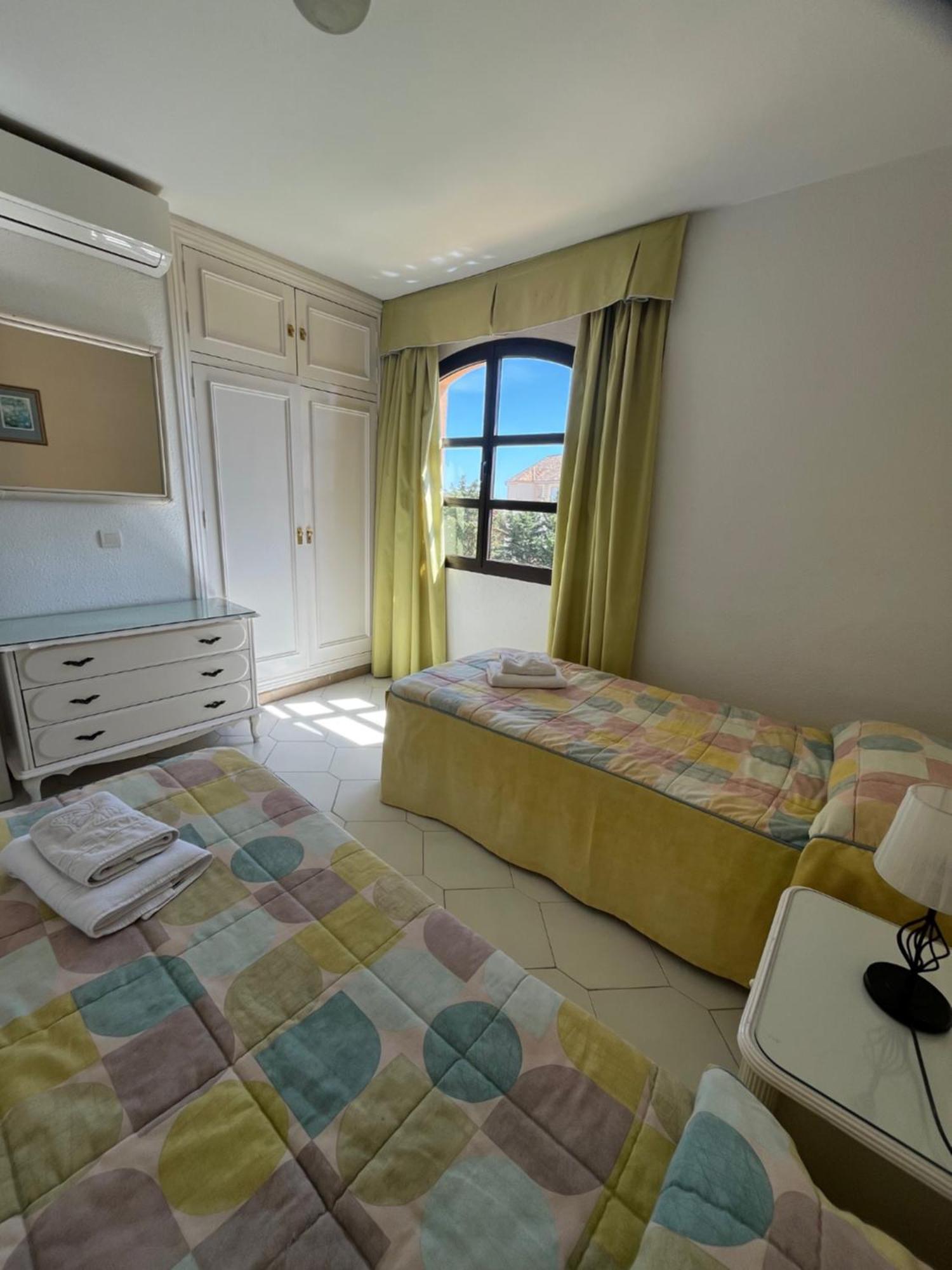 Apartamentos El Toro Marbella Esterno foto